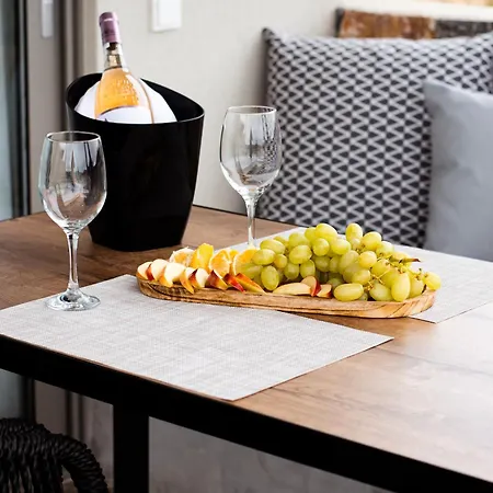 Appart hôtel Kaktus Private Pool 4*